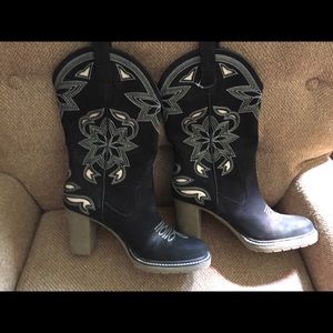 Beautiful Black Western Boots